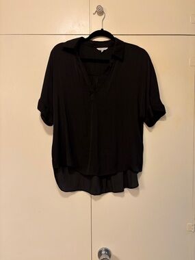Naked Zebra Black V-Neck Short Sleeve Blouse